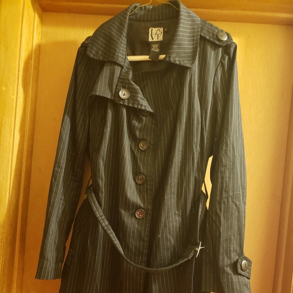 Lightweight  trenchcoat